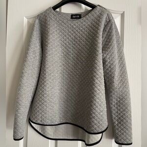 Women’s quilted look long sleeve top